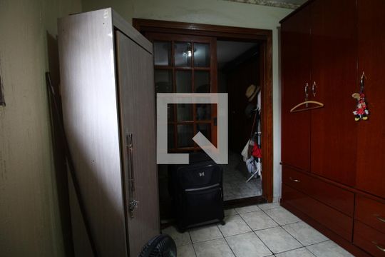 Quarto 1 de casa à venda com 3 quartos, 150m² em Conjunto Residencial Sitio Oratorio, São Paulo