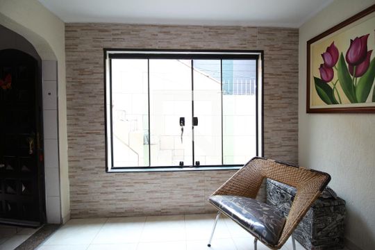 Sala de casa à venda com 3 quartos, 150m² em Conjunto Residencial Sitio Oratorio, São Paulo