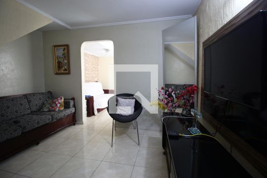 Sala de casa à venda com 3 quartos, 150m² em Conjunto Residencial Sitio Oratorio, São Paulo