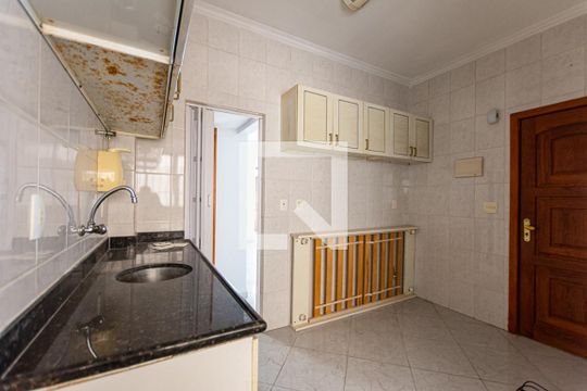 Cozinha de apartamento à venda com 2 quartos, 89m² em Centro, Niterói