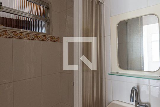 Banheiro de apartamento à venda com 2 quartos, 89m² em Centro, Niterói