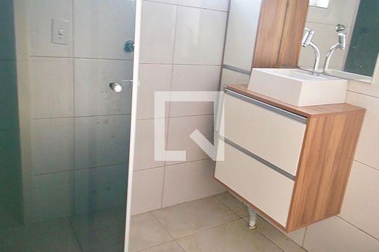 Banheiro de apartamento à venda com 2 quartos, 70m² em Hamburgo Velho, Novo Hamburgo