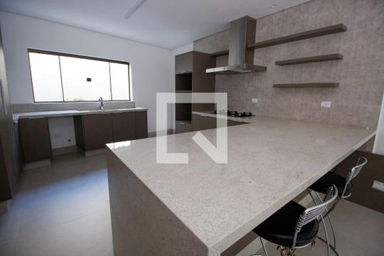 Cozinha de casa à venda com 4 quartos, 450m² em Jardim Guedala, São Paulo