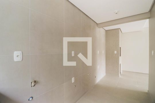 Cozinha e Área de Serviço de apartamento para alugar com 2 quartos, 70m² em Bom Jesus, Porto Alegre