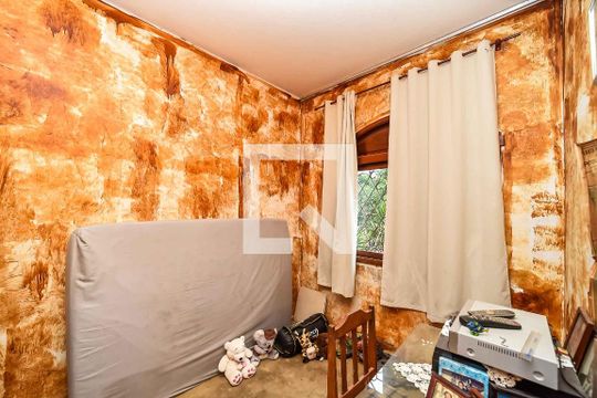 Escritório de casa à venda com 3 quartos, 390m² em Vila Ipiranga, Porto Alegre
