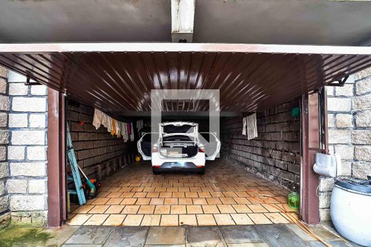 Garagem de casa à venda com 3 quartos, 390m² em Vila Ipiranga, Porto Alegre