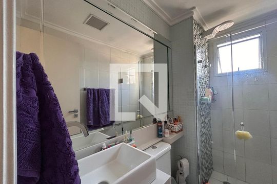 Banheiro de apartamento à venda com 2 quartos, 54m² em Vila Siqueira (zona Norte), São Paulo