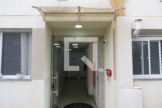 Entrada Bloco de apartamento para alugar com 2 quartos, 44m² em Jardim Iris, São Paulo