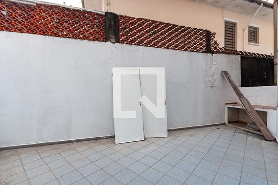 Quintal de apartamento para alugar com 2 quartos, 120m² em Vila Pompéia, São Paulo