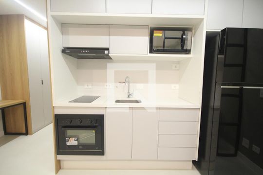 Cozinha de kitnet/studio para alugar com 1 quarto, 29m² em Vila Mariana, São Paulo