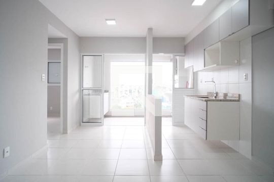 Apartamento para alugar com 2 quartos, 50m² em Burgo Paulista, São Paulo