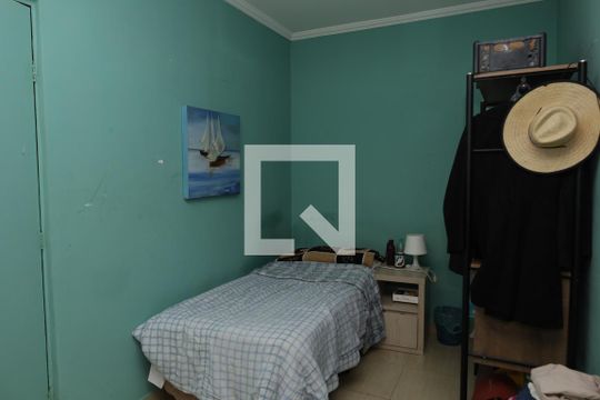 Quarto de casa à venda com 3 quartos, 250m² em Parque Guarani, São Paulo