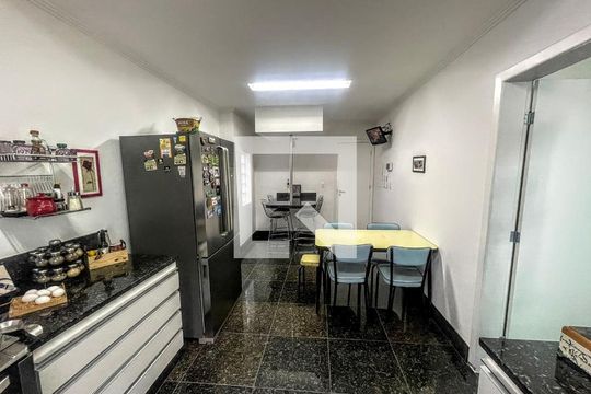 Cozinha de casa à venda com 4 quartos, 290m² em Serra, Belo Horizonte