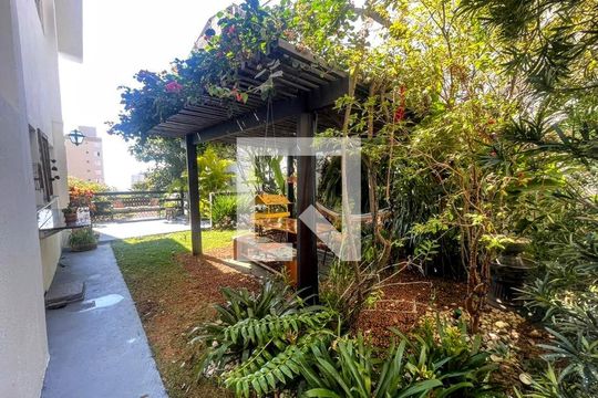 quintal de casa à venda com 4 quartos, 290m² em Serra, Belo Horizonte