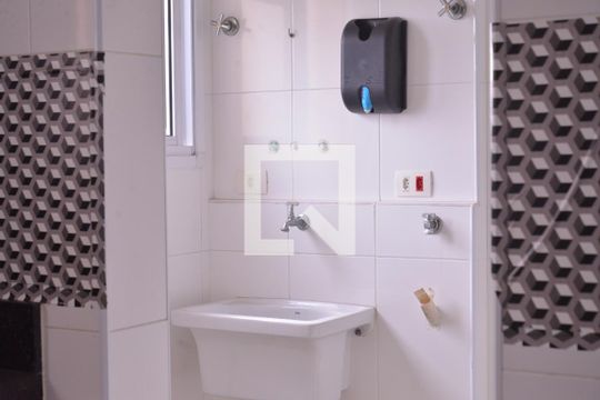 Área de serviço  de apartamento à venda com 2 quartos, 75m² em Vila Principe de Gales, Santo André