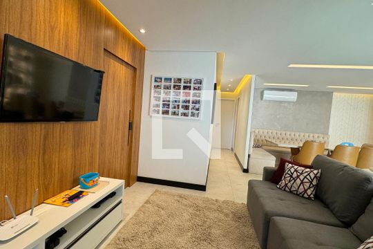 Sala de TV de apartamento para alugar com 3 quartos, 110m² em Alphaville Empresarial, Barueri