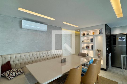 Sala de apartamento para alugar com 3 quartos, 110m² em Alphaville Empresarial, Barueri