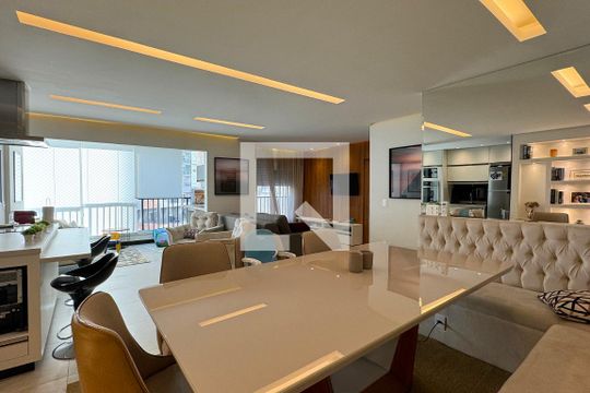 Apartamento para alugar com 3 quartos, 110m² em Alphaville Empresarial, Barueri