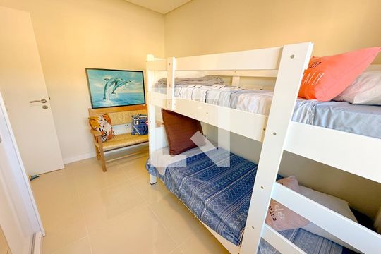 Quarto 1 de apartamento para alugar com 3 quartos, 130m² em Jurerê Internacional, Florianópolis