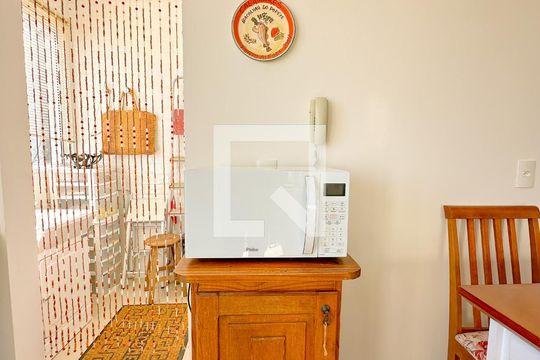 Cozinha de apartamento para alugar com 3 quartos, 130m² em Jurerê Internacional, Florianópolis