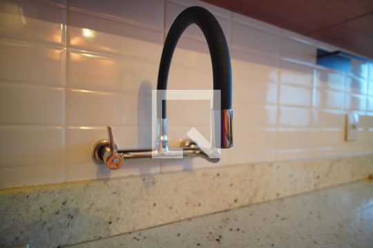 Cozinha - Torneira de kitnet/studio para alugar com 1 quarto, 44m² em Independência, Porto Alegre