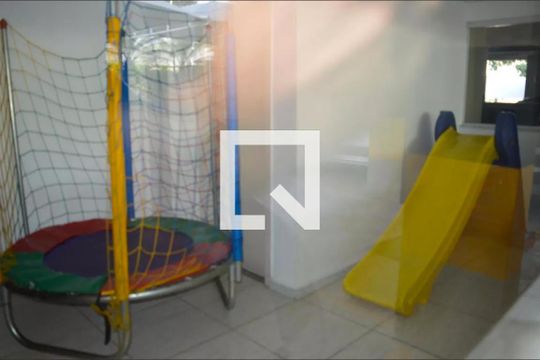 Área comum - Playground de apartamento para alugar com 3 quartos, 90m² em Cabral, Contagem