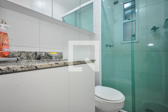 Banheiro de apartamento à venda com 3 quartos, 67m² em Jardim Monte Kemel, São Paulo