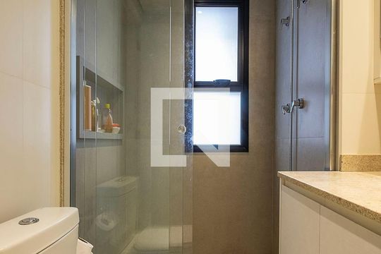 Suíte 1 - Banheiro de apartamento à venda com 2 quartos, 87m² em Sumaré, São Paulo