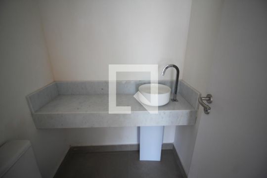 Lavabo de apartamento à venda com 3 quartos, 121m² em Vila Sofia, São Paulo