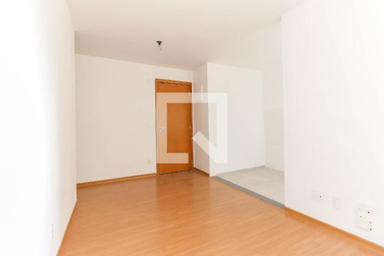 Sala de apartamento para alugar com 2 quartos, 43m² em Colônia (zona Leste), São Paulo