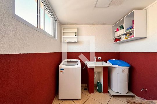 Lavanderia de apartamento à venda com 2 quartos, 100m² em Vila Valparaiso, Santo André