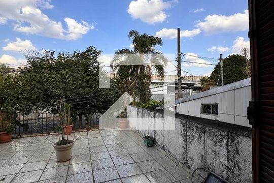 Varanda Suíte 1 de casa à venda com 3 quartos, 175m² em Jardim Utinga, Santo André