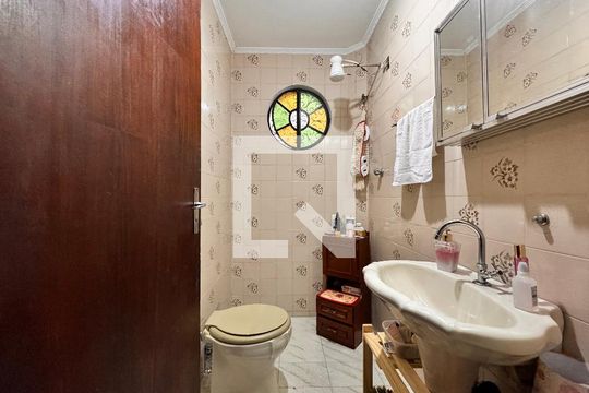 Banheiro de casa à venda com 3 quartos, 175m² em Jardim Utinga, Santo André