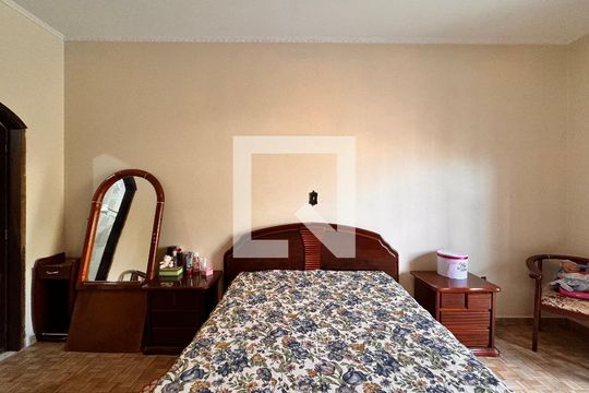 Suíte 1 de casa à venda com 3 quartos, 175m² em Jardim Utinga, Santo André