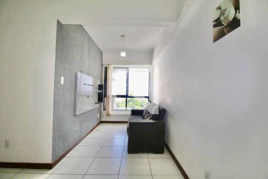 Sala de apartamento para alugar com 1 quarto, 50m² em Pituba, Salvador