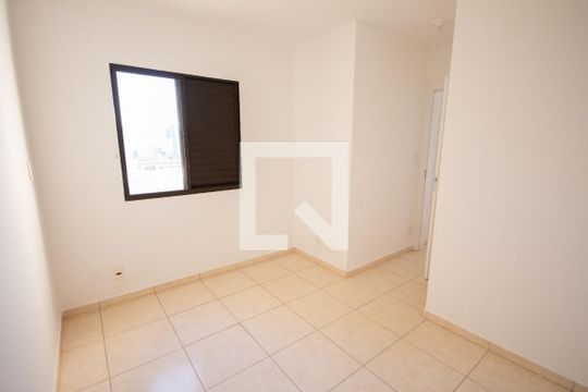 Quarto 2 de apartamento para alugar com 2 quartos, 45m² em Jardim Maria Goretti, Ribeirão Preto