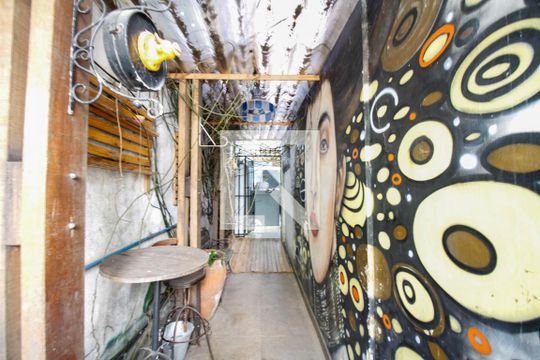Entrada de casa para alugar com 5 quartos, 190m² em Sumarezinho, São Paulo