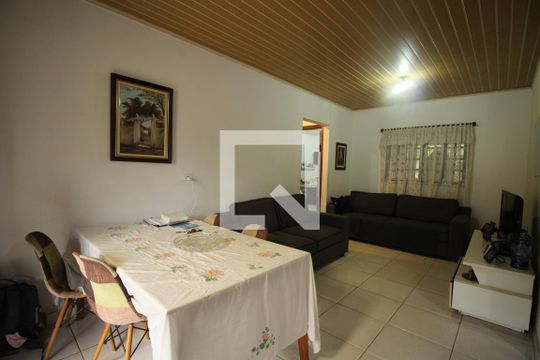 Sala de casa à venda com 2 quartos, 175m² em Jardim Monte Kemel, São Paulo