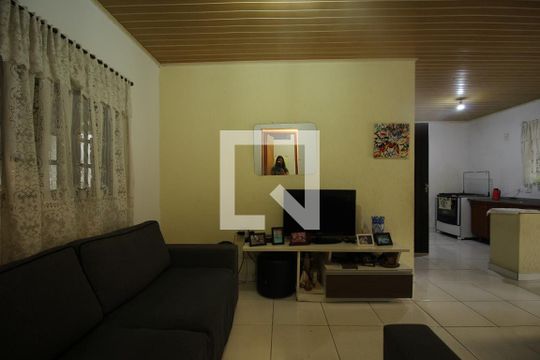 Sala de casa à venda com 2 quartos, 175m² em Jardim Monte Kemel, São Paulo