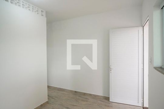 Sala de casa para alugar com 2 quartos, 78m² em Jardim Sao Caetano, São Caetano do Sul
