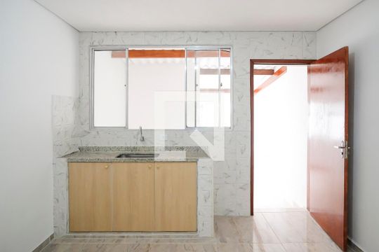 Cozinha de casa para alugar com 2 quartos, 78m² em Jardim Sao Caetano, São Caetano do Sul