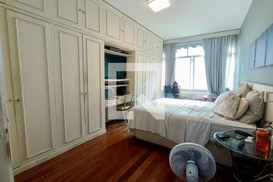 Suíte 1 de apartamento à venda com 4 quartos, 225m² em Copacabana, Rio de Janeiro