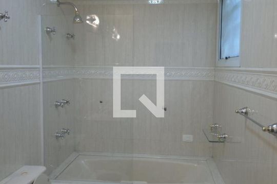 Casa à venda com 4 quartos, 604m² em Pacaembu, São Paulo
