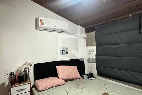 Quarto 1 de casa de condomínio à venda com 2 quartos, 60m² em Recreio dos Bandeirantes, Rio de Janeiro