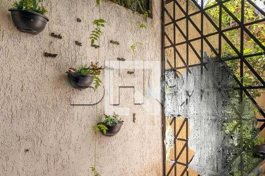 Casa à venda com 3 quartos, 230m² em Barra Funda, São Paulo