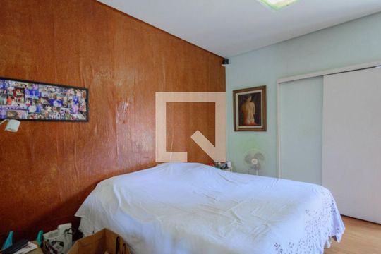 Casa para alugar com 7 quartos, 300m² em Pompeia, São Paulo