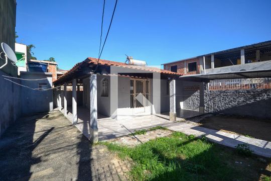 Garagem de casa para alugar com 2 quartos, 50m² em Comendador Soares, Nova Iguaçu
