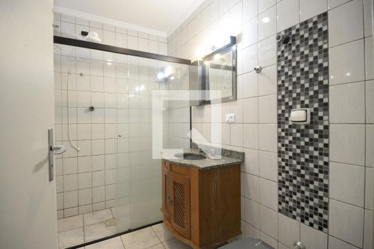 Banheiro de apartamento para alugar com 2 quartos, 76m² em Planalto Paulista, São Paulo