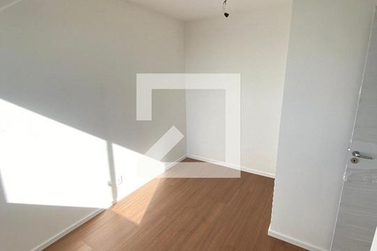 Quarto 1 de apartamento para alugar com 2 quartos, 48m² em Cachambi, Rio de Janeiro