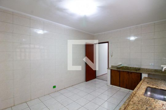 Cozinha de casa à venda com 4 quartos, 139m² em Vila Augusta, Guarulhos